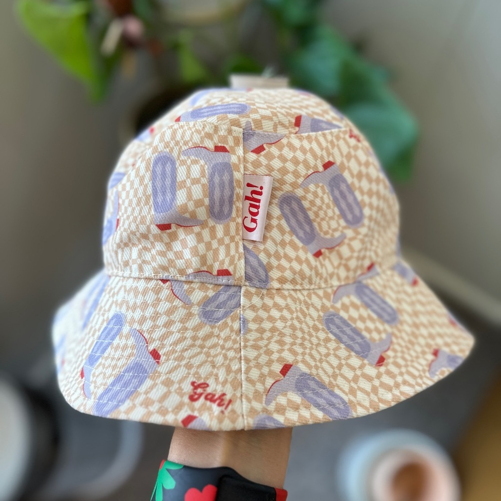 Gah! Patterned Bucket Hat